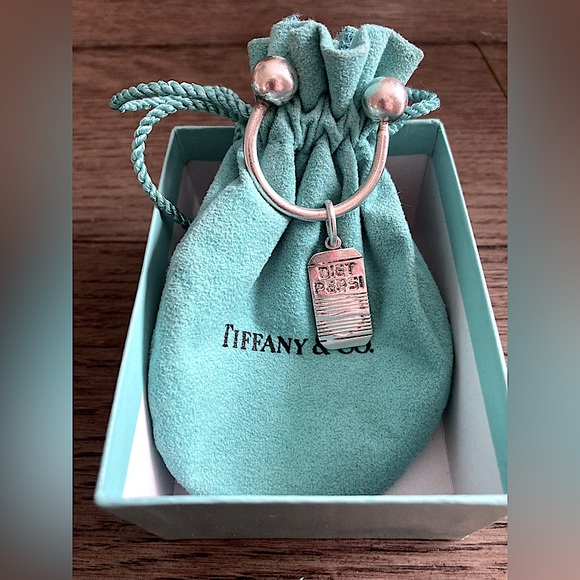 Tiffany&Co - Picture 1 of 5